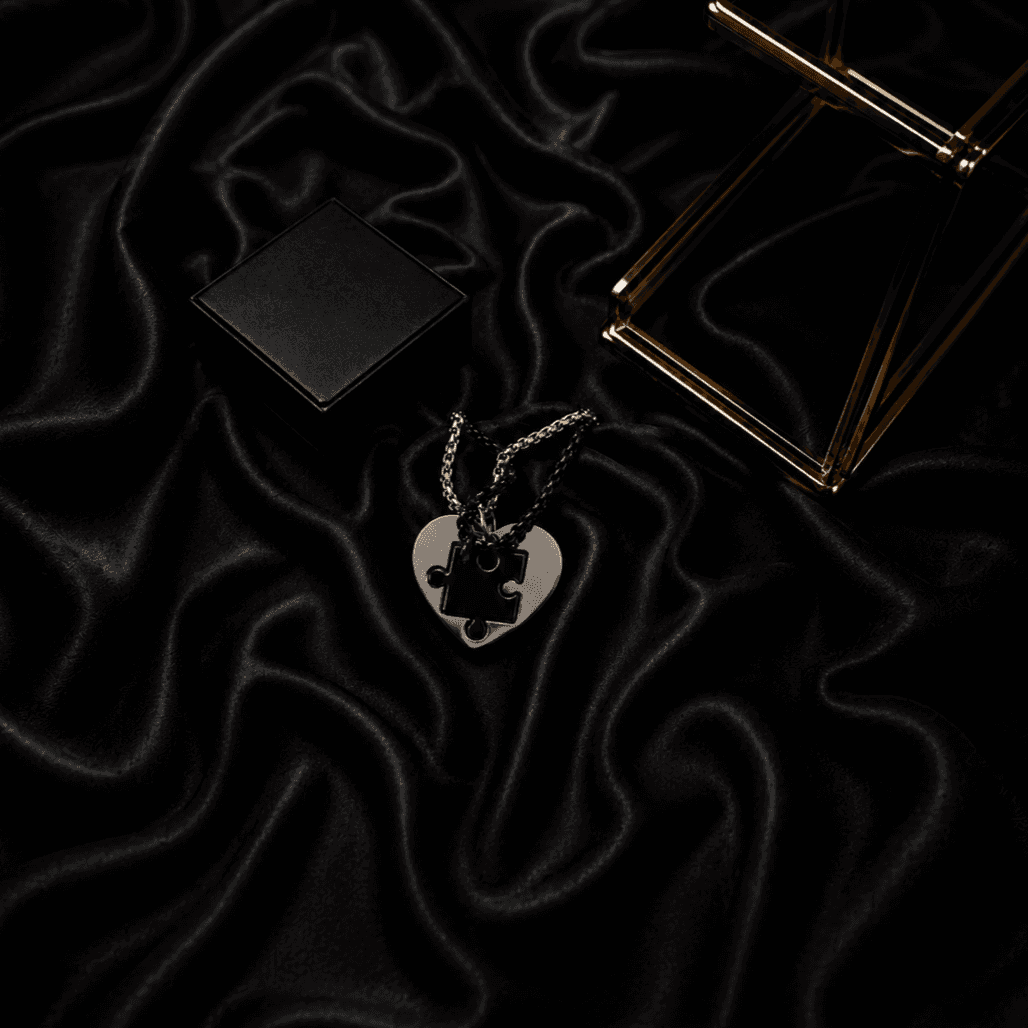 Collier couple